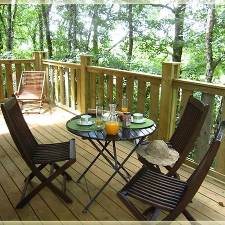 Perchée Jurassic Piscine, Et Hammam Proche Des Gorges De L'aveyron *